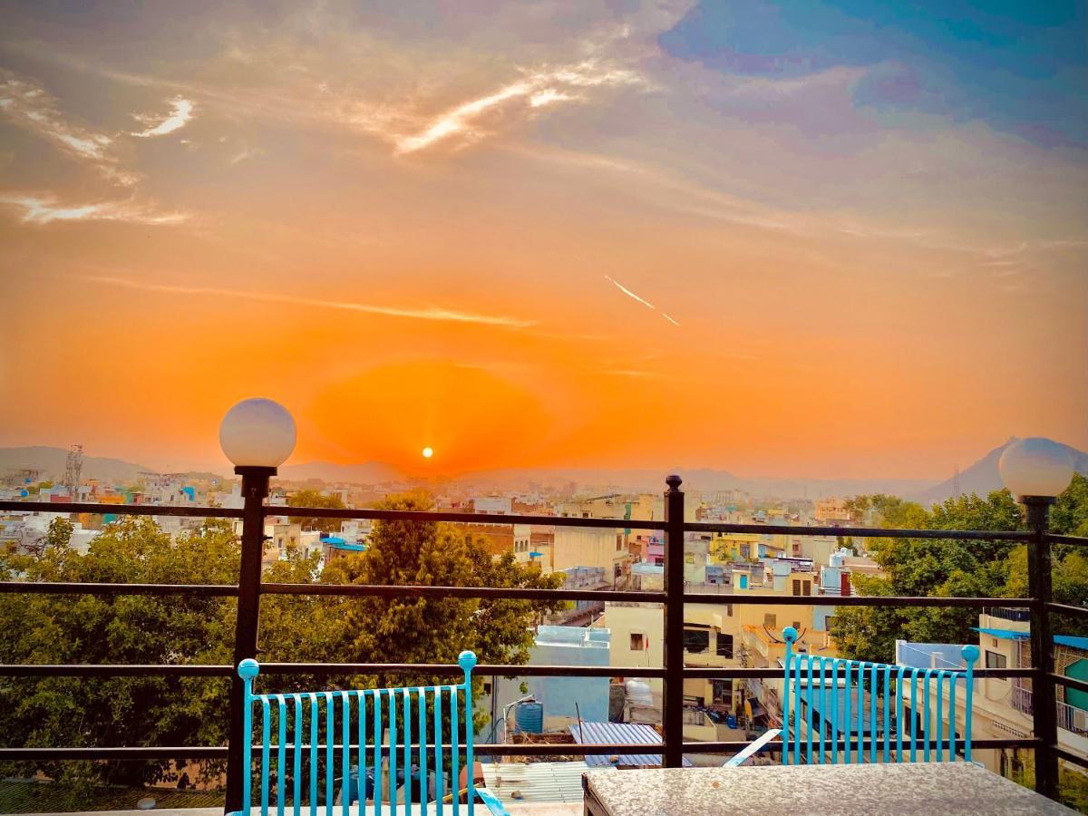 The New Lake Front Bed and Breakfast Udaipur Esterno foto